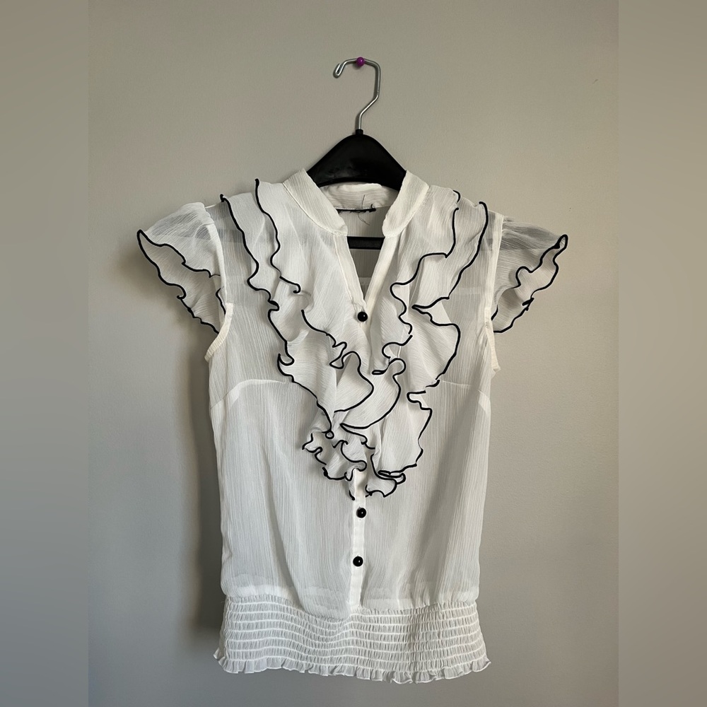 Vintage Short Sleeve Ruffle Top